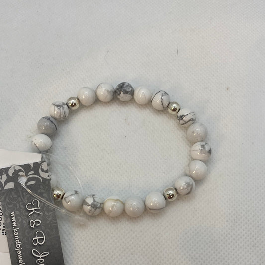 B516-SS  Howlite With 4-6mm Silver Beads Stretch Bracelet- Calming