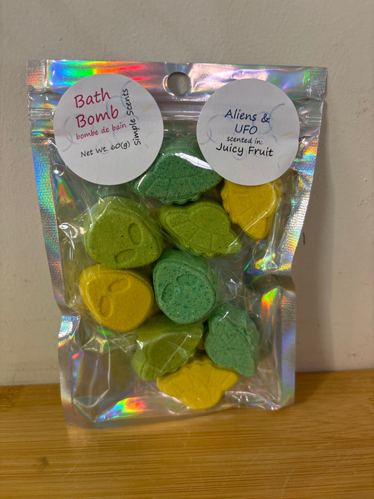 Micro Bath Bombs- Aliens & UFO Scented in Juicy Fruit