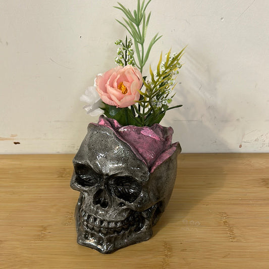 Grey & Pink Rose Skull (floral arrangement)