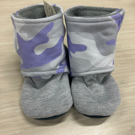 Booties - 12-18mo - Purple/Grey Camo