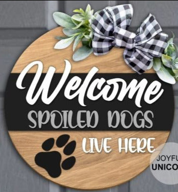 3D PROJECT - Spoiled Dogs Live Here