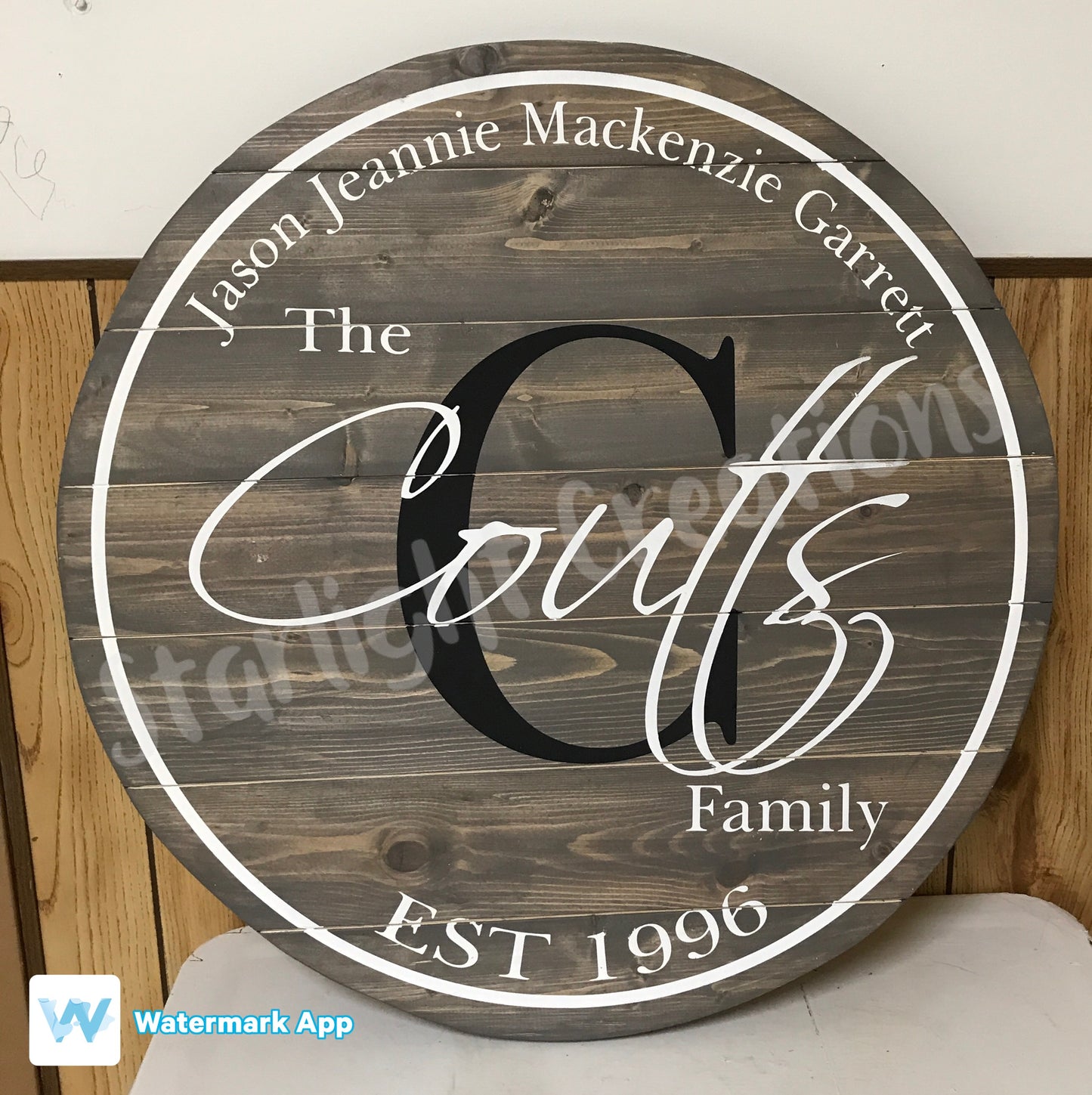 WOOD SIGN - Pallet Style personalized Round 16"